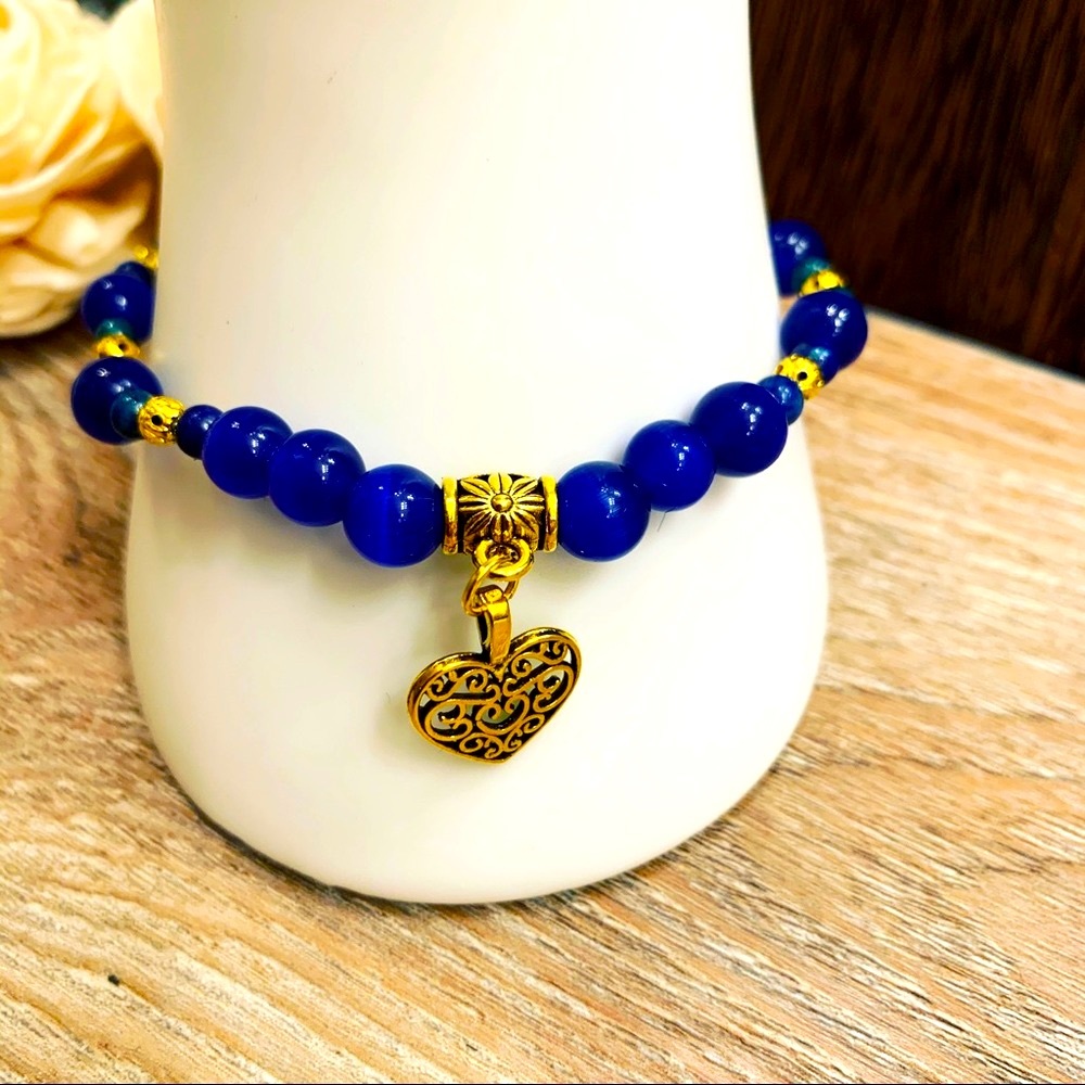 Blue Cat’s Eye/Blue Agate Stretch Bracelet W/Charm